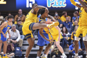 COLUMN: Pitt's 32 turnovers could be sign WVU's defense is returning to form under Bob Huggins